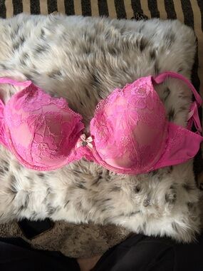 Victoria's Secret Hot Pink Lace Push-Up Bra